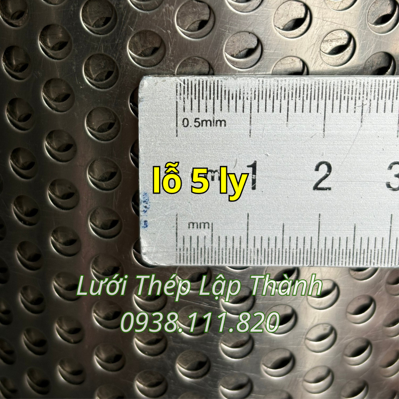 Tôn đục lỗ 5 li (inox 304)